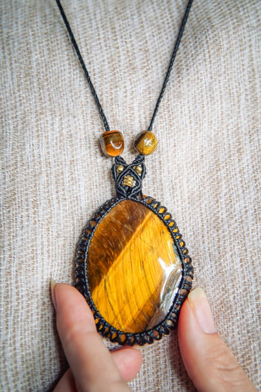 Golden Tigereye With Brass Beads Necklace